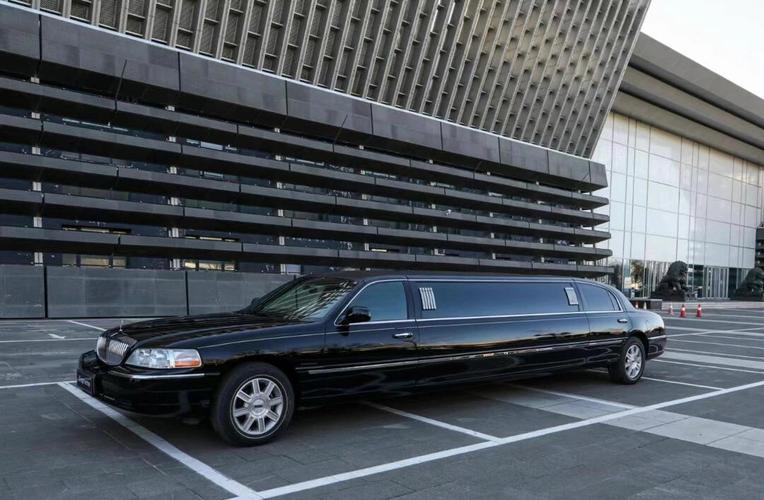 加长林肯16米多少钱(加长版林肯12米)