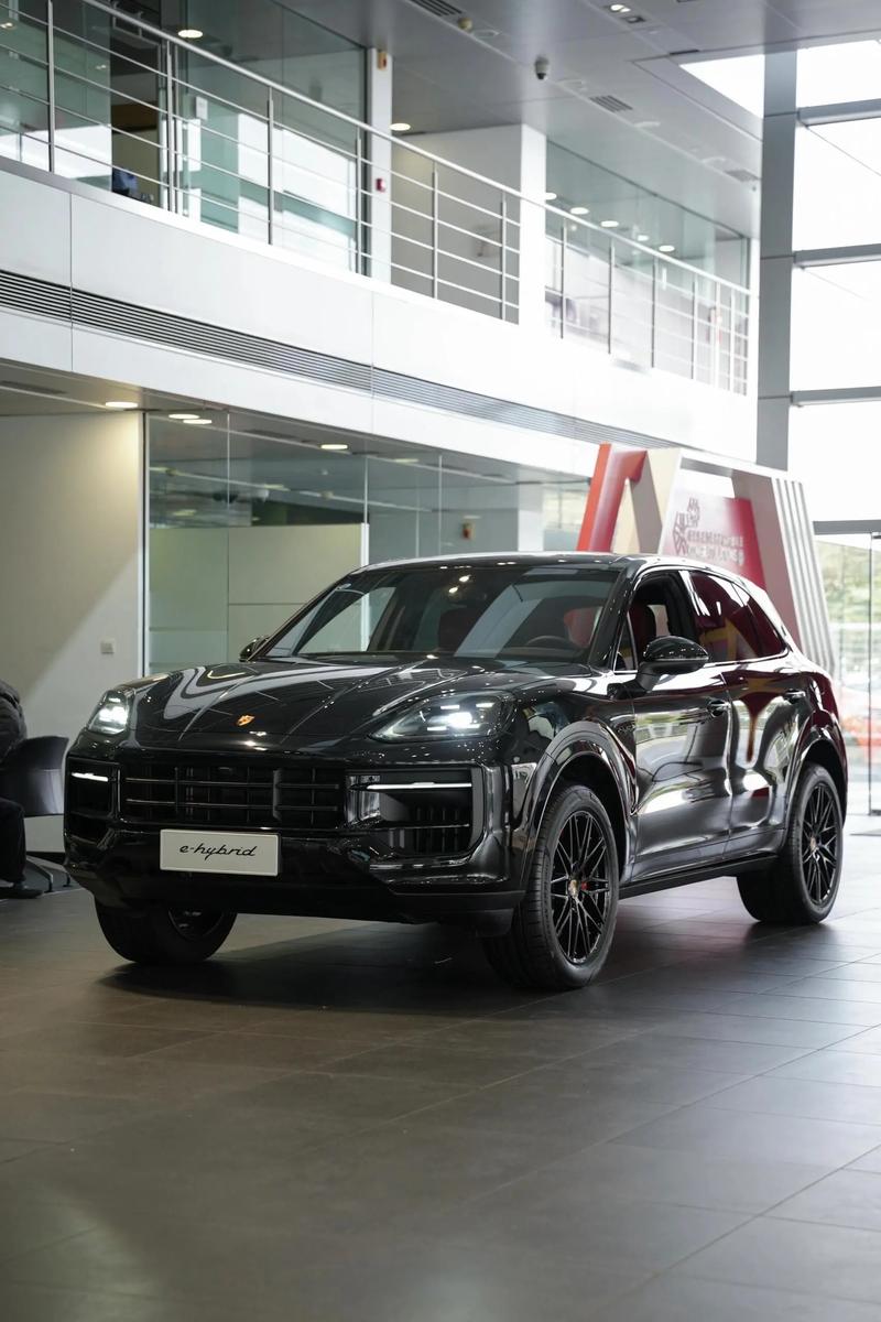 保时捷小车型图片大全／保时捷车型图片大全大图 卡宴