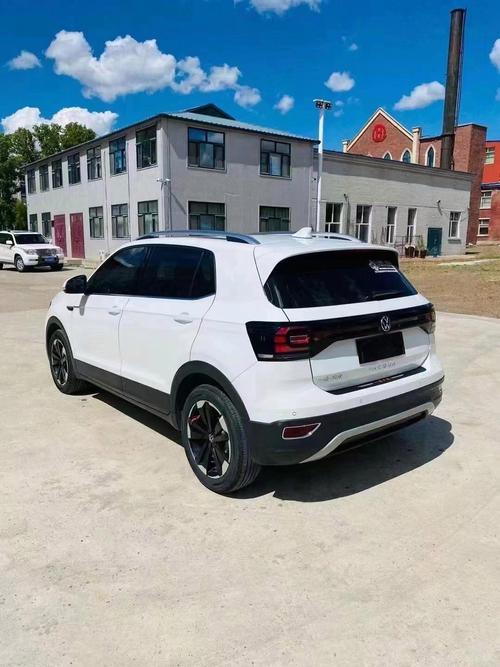 女士大众车型大全图片 女士汽车大众