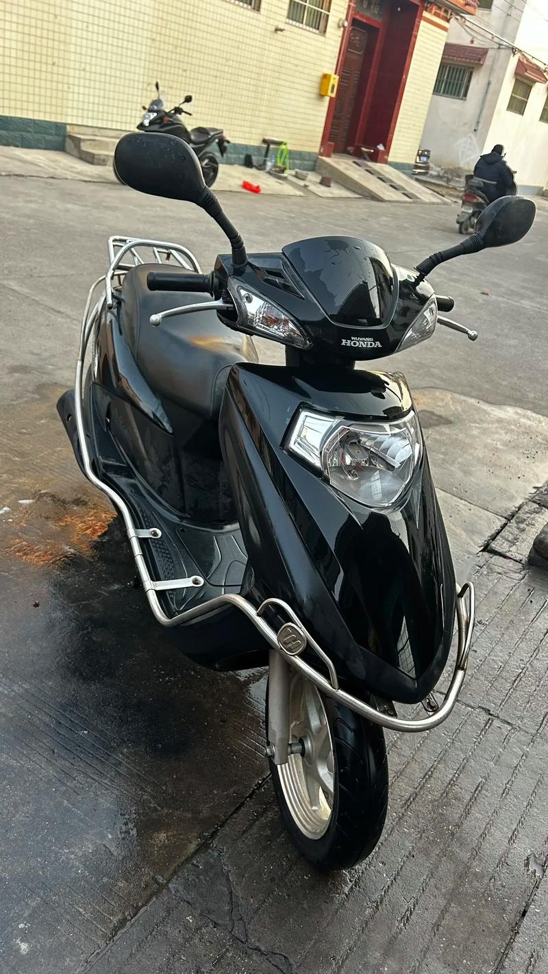 二手踏板摩托车(二手踏板摩托车个人出售)